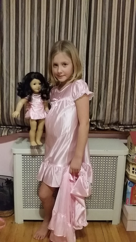 dollie and me night gown