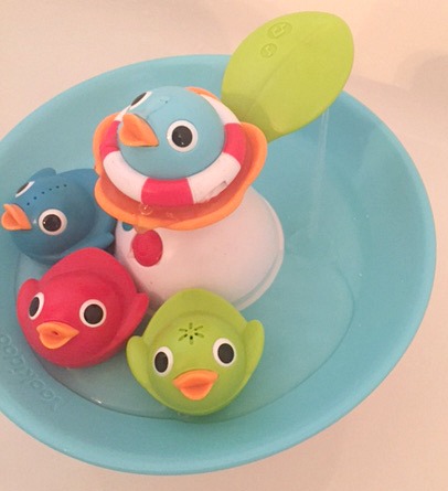 Musical Racing Ducks Make Bath Time a Lot of Fun